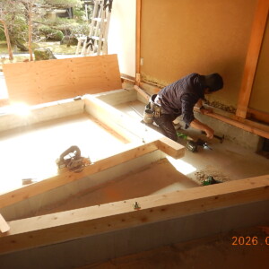 「床下地の施工」が完了しております！