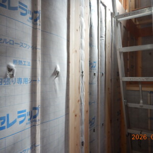 「セルローズファイバー断熱工事」が完了しております！